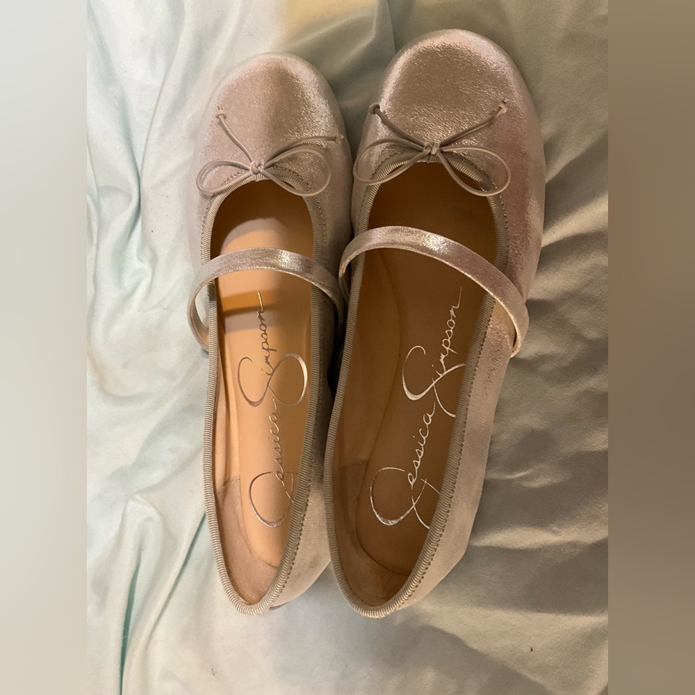 Jessica Simpson Women's Cream Ballet Flats